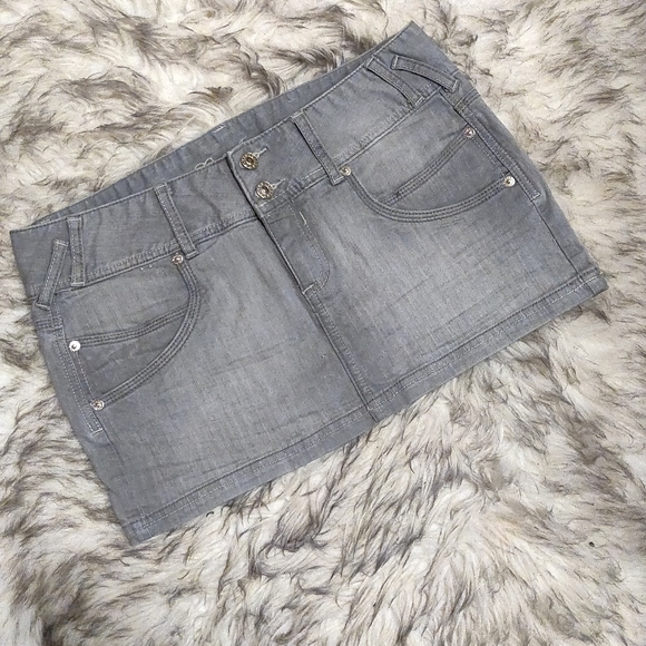 Guess Jeans - Gray Jean Skirt - Picture 2 of 10